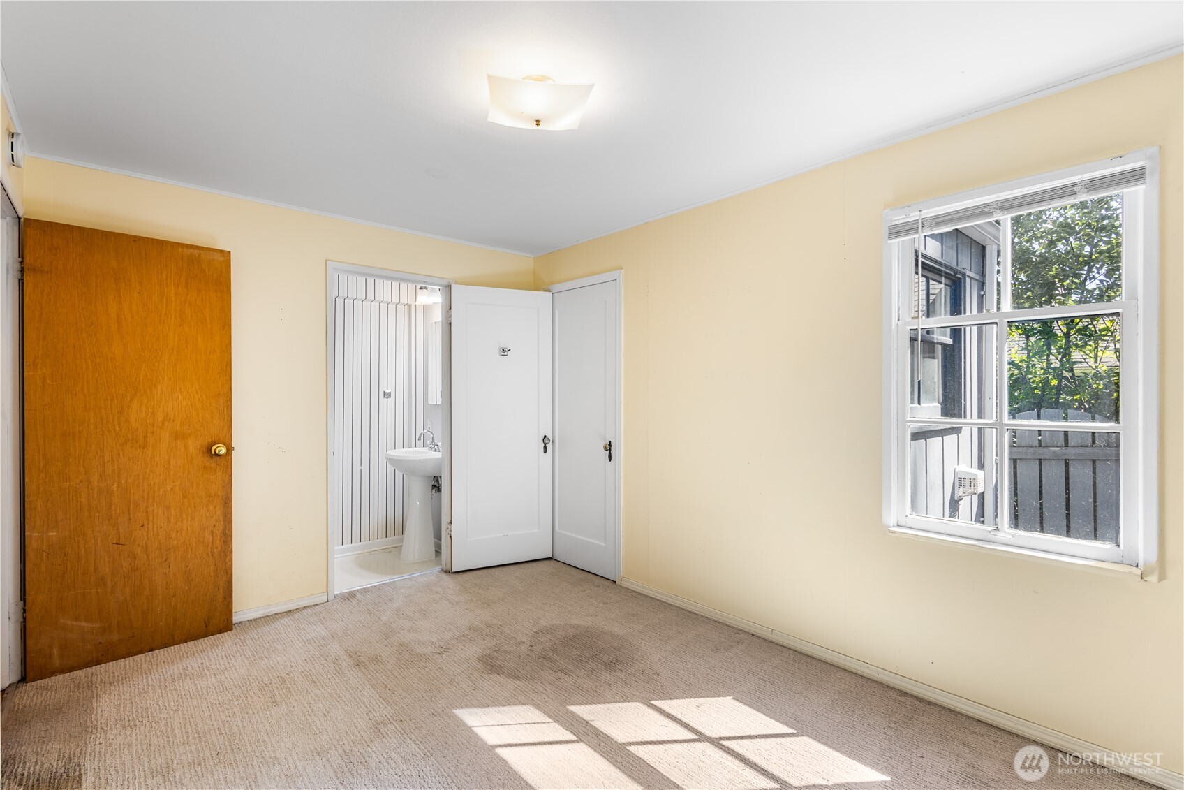 2701 NE 90th Street , Seattle, WA 98115