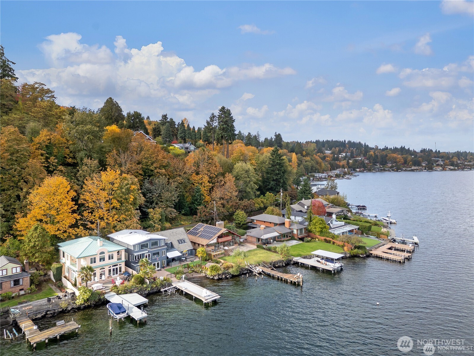 14026 Riviera Place NE, Seattle, WA 98125