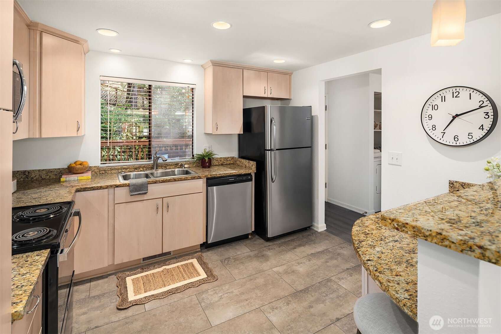 3506 108th Place NE #2, Bellevue, WA 98004