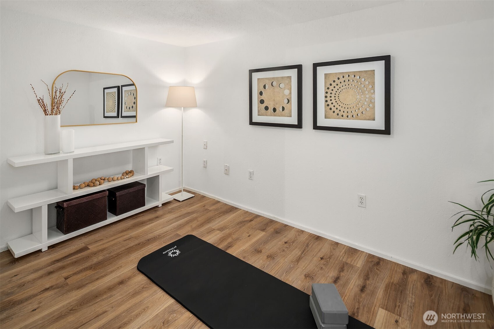 3506 108th Place NE #2, Bellevue, WA 98004