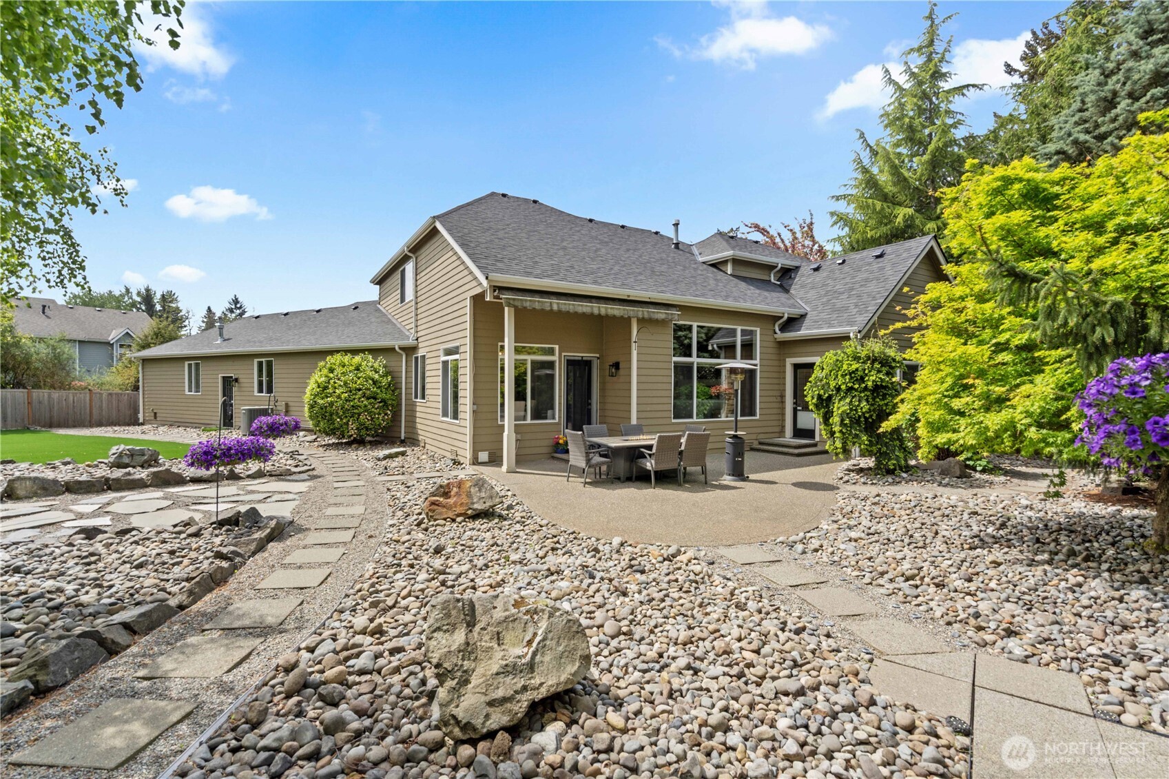 8107 204th Avenue Ct E, Bonney Lake, WA 98391