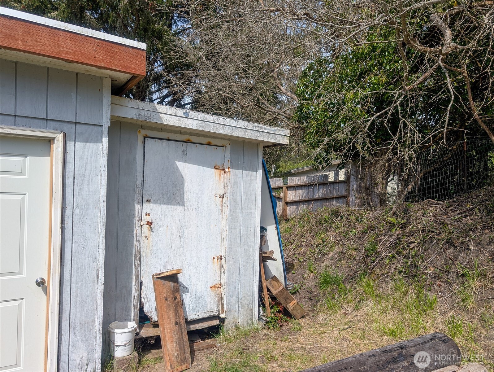 808 Magellan Avenue NE, Ocean Shores, WA 98569