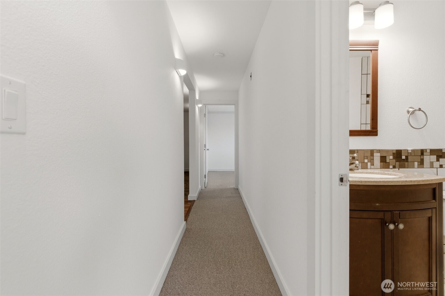 800 N Allen Place #401, Seattle, WA 98103