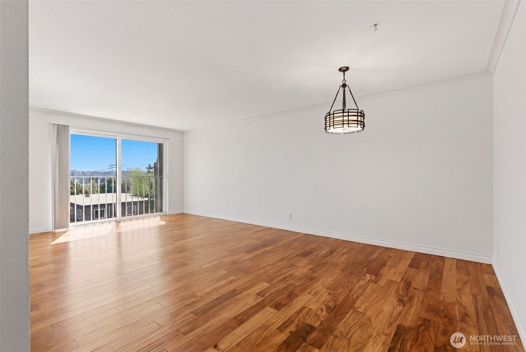 800 N Allen Place #401, Seattle, WA 98103