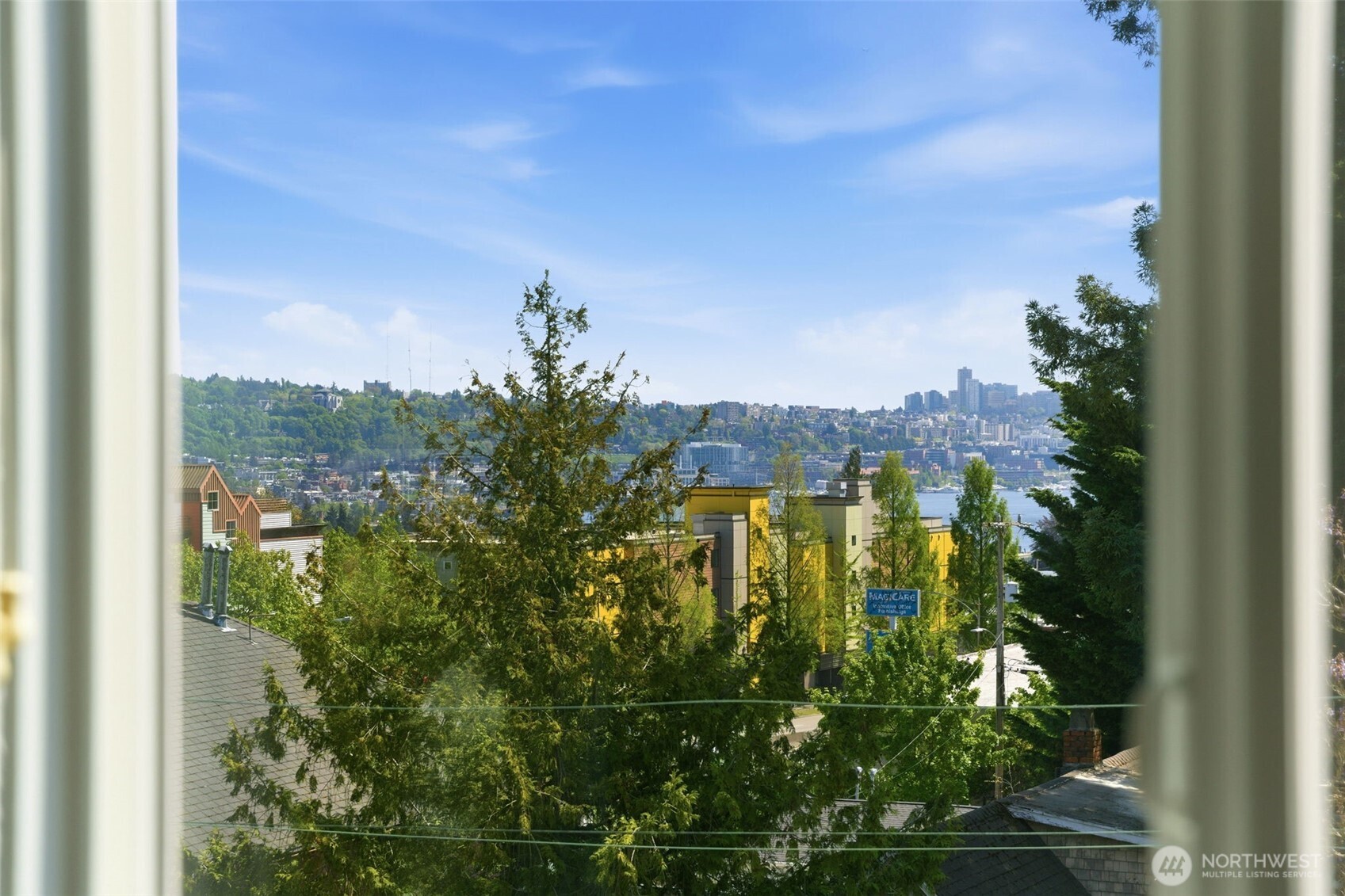 800 N Allen Place #401, Seattle, WA 98103