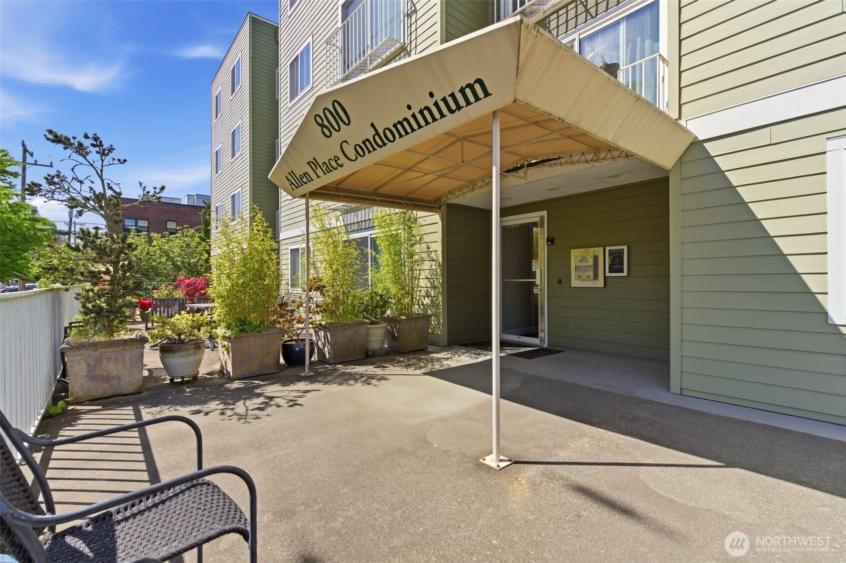 800 N Allen Place #401, Seattle, WA 98103