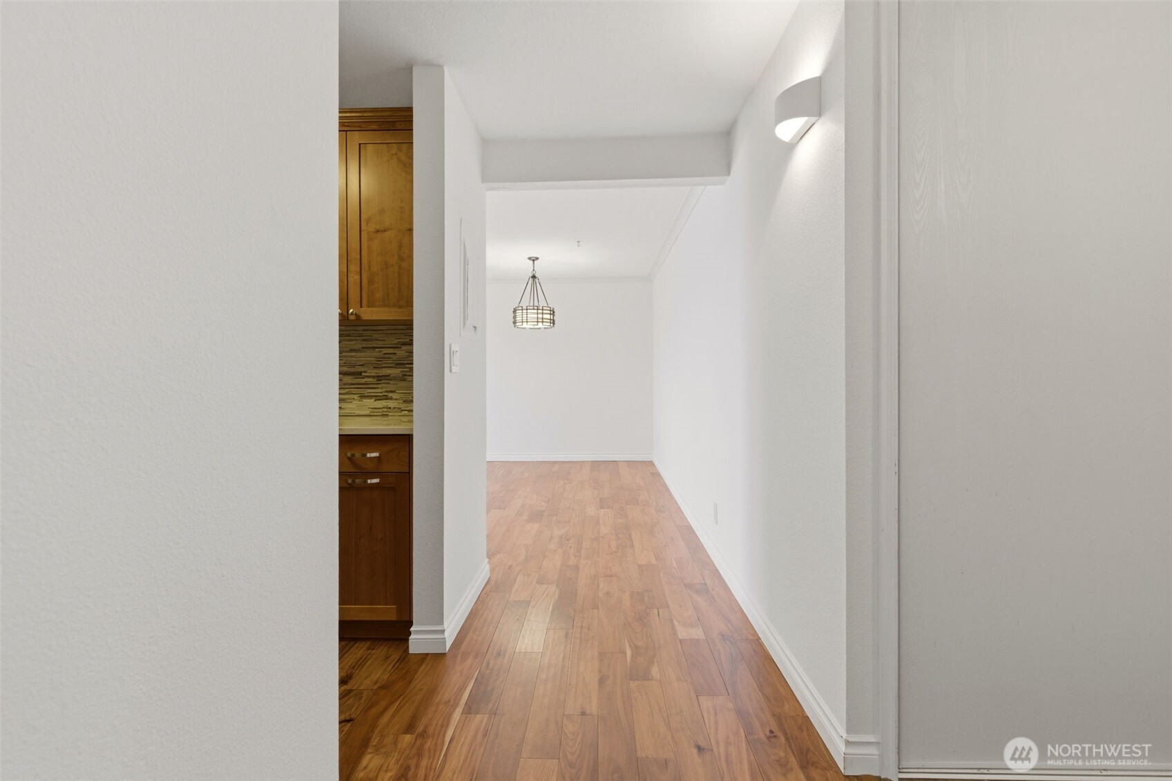 800 N Allen Place #401, Seattle, WA 98103