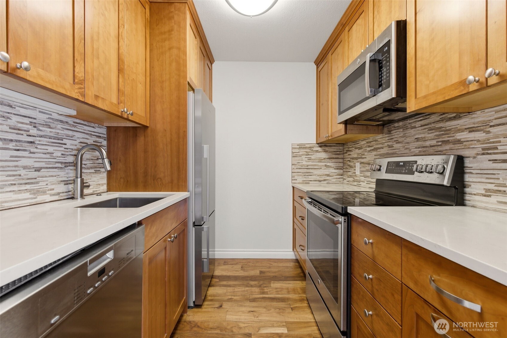 800 N Allen Place #401, Seattle, WA 98103