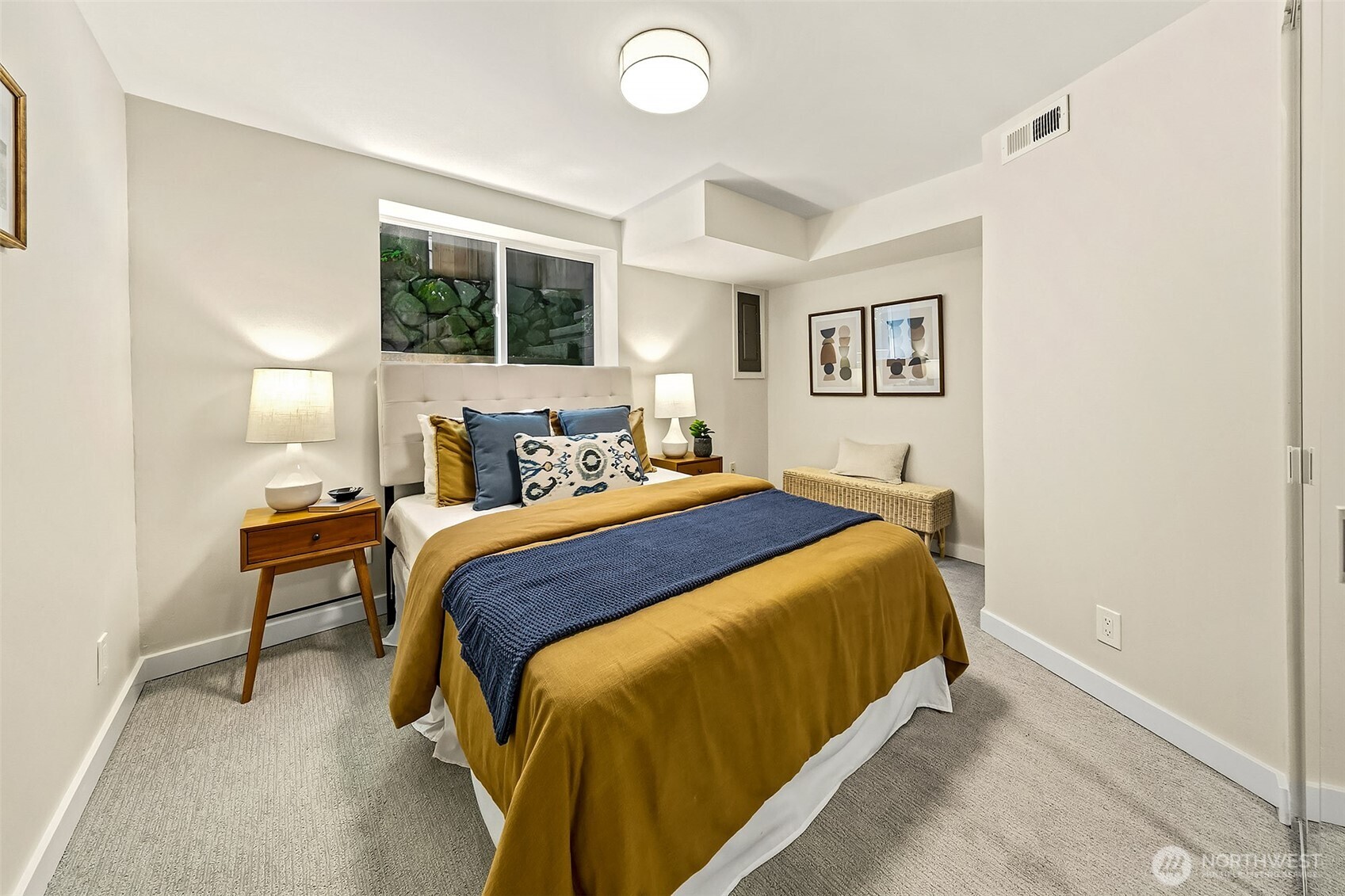 2613 Boyer Avenue E, Seattle, WA 98102