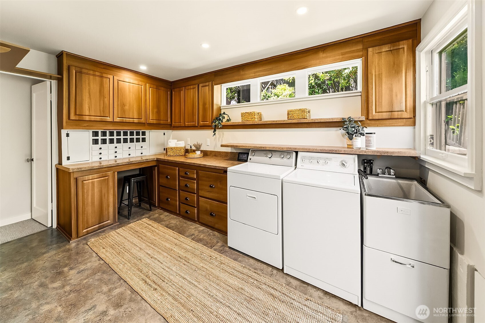 2613 Boyer Avenue E, Seattle, WA 98102