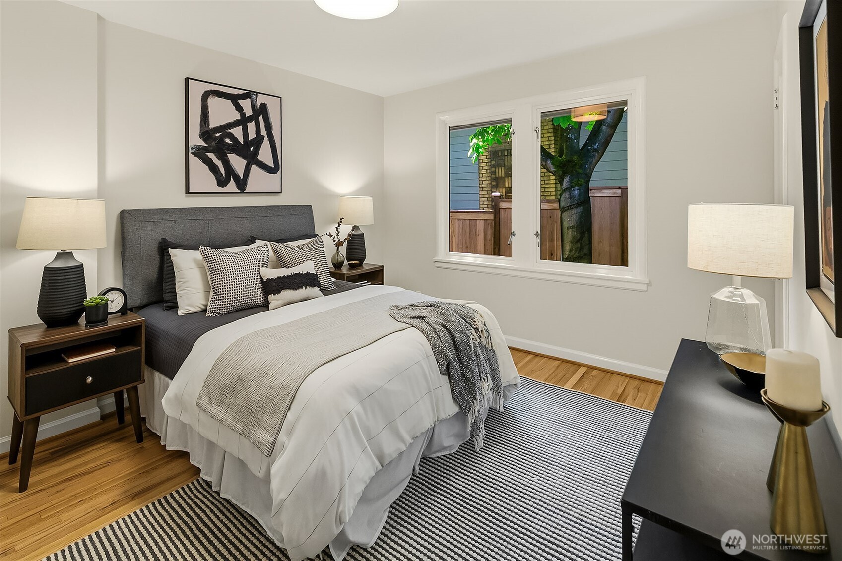 2613 Boyer Avenue E, Seattle, WA 98102