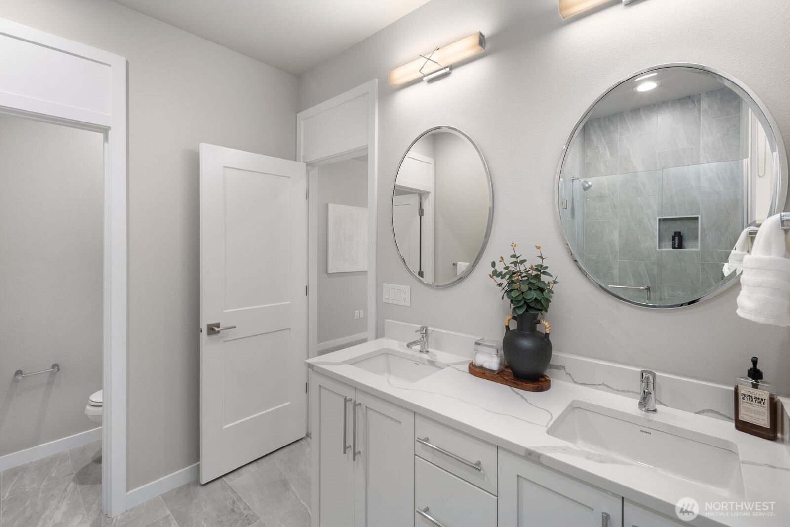 13334 NE 144th Place , Woodinville, WA 98072