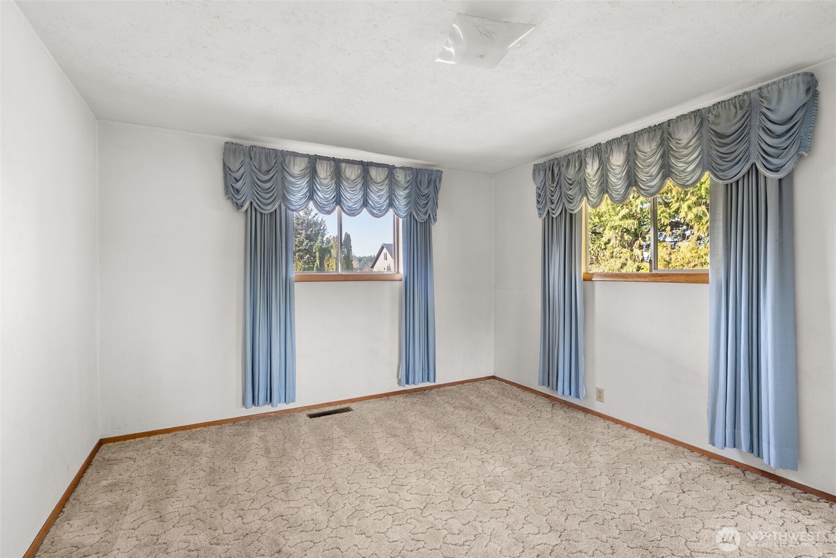 1480 Rush Road , Chehalis, WA 98532