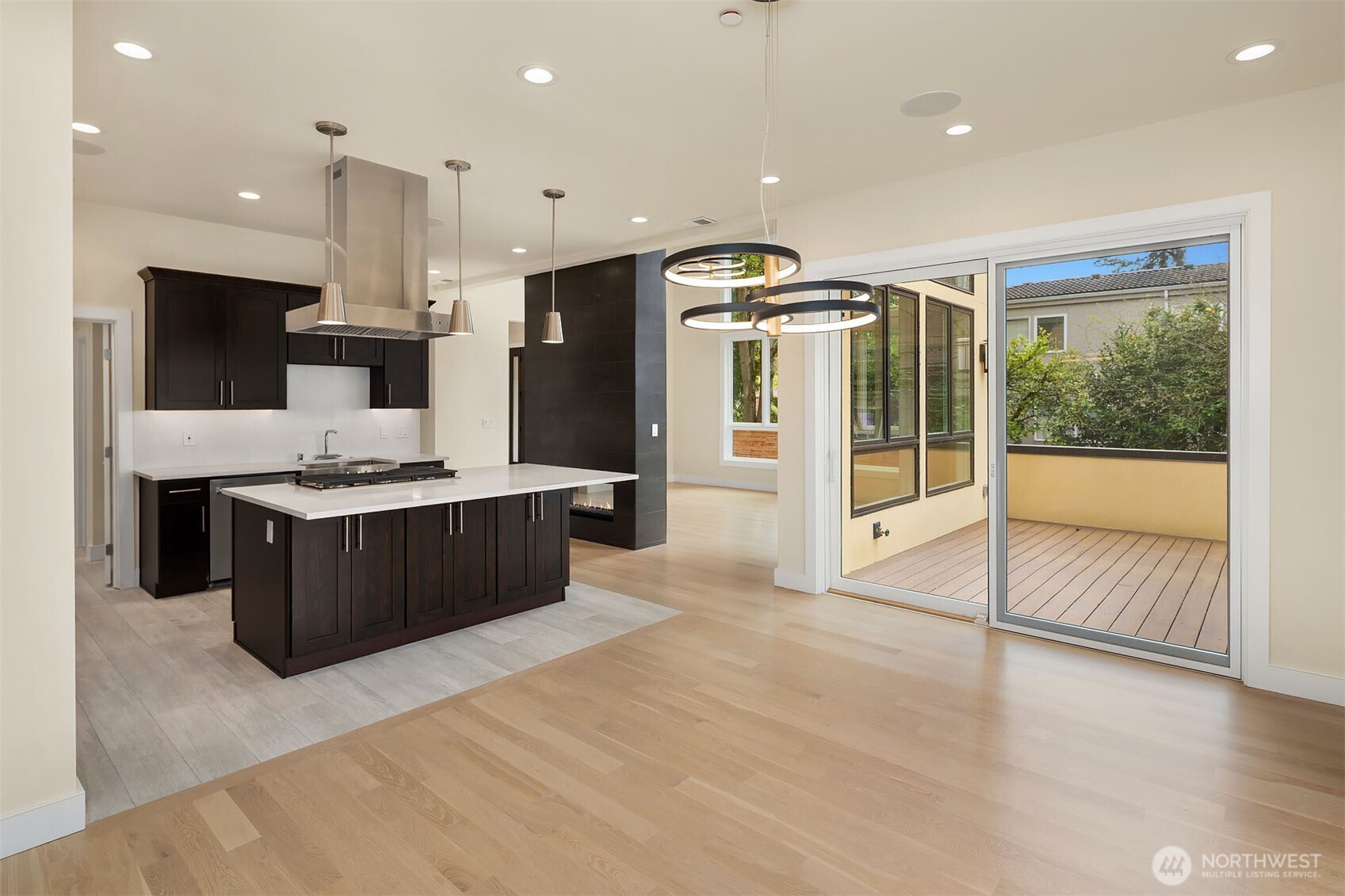 13327 Holmes Point Drive NE, Kirkland, WA 98034