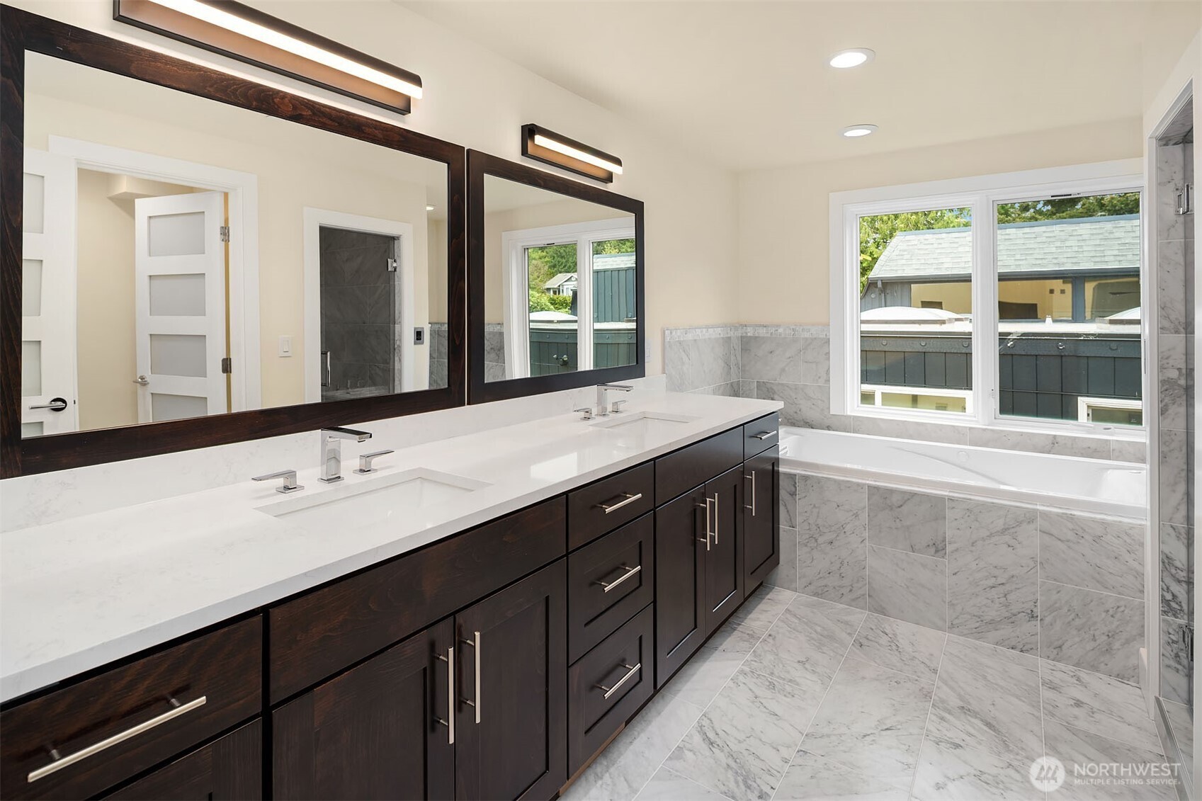 13327 Holmes Point Drive NE, Kirkland, WA 98034