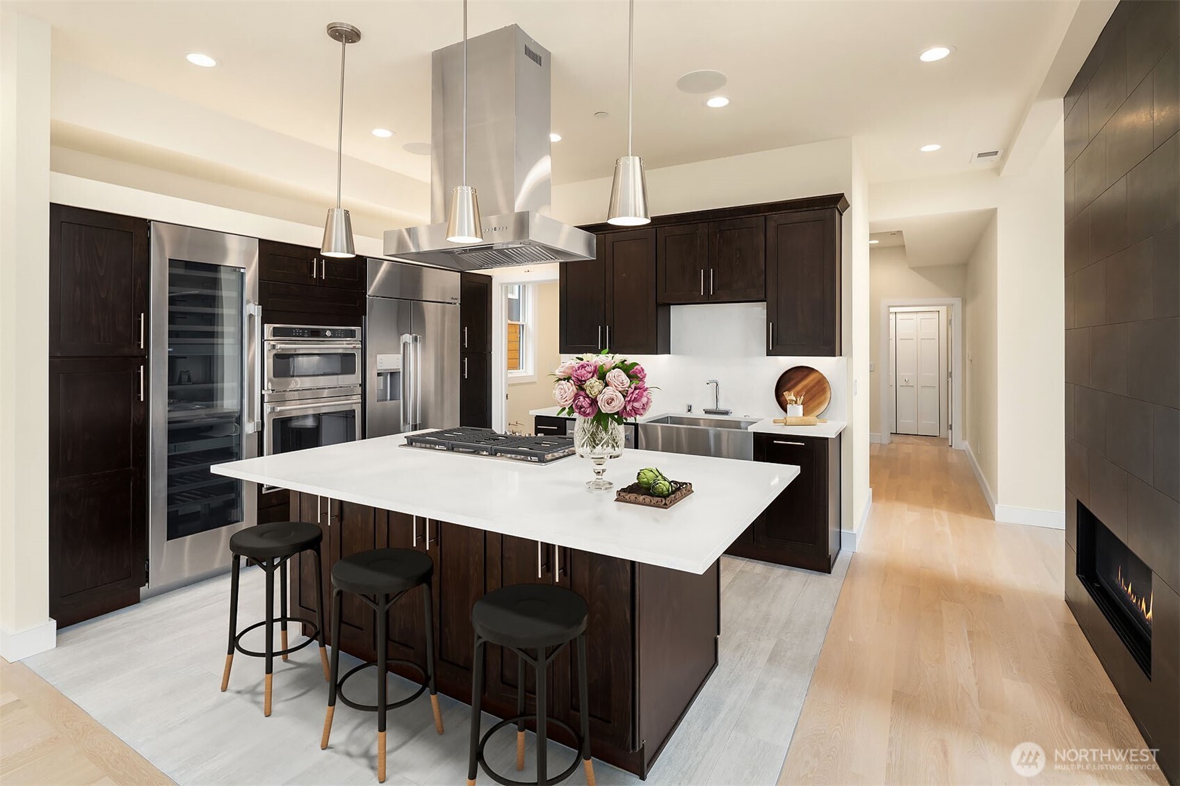 13327 Holmes Point Drive NE, Kirkland, WA 98034