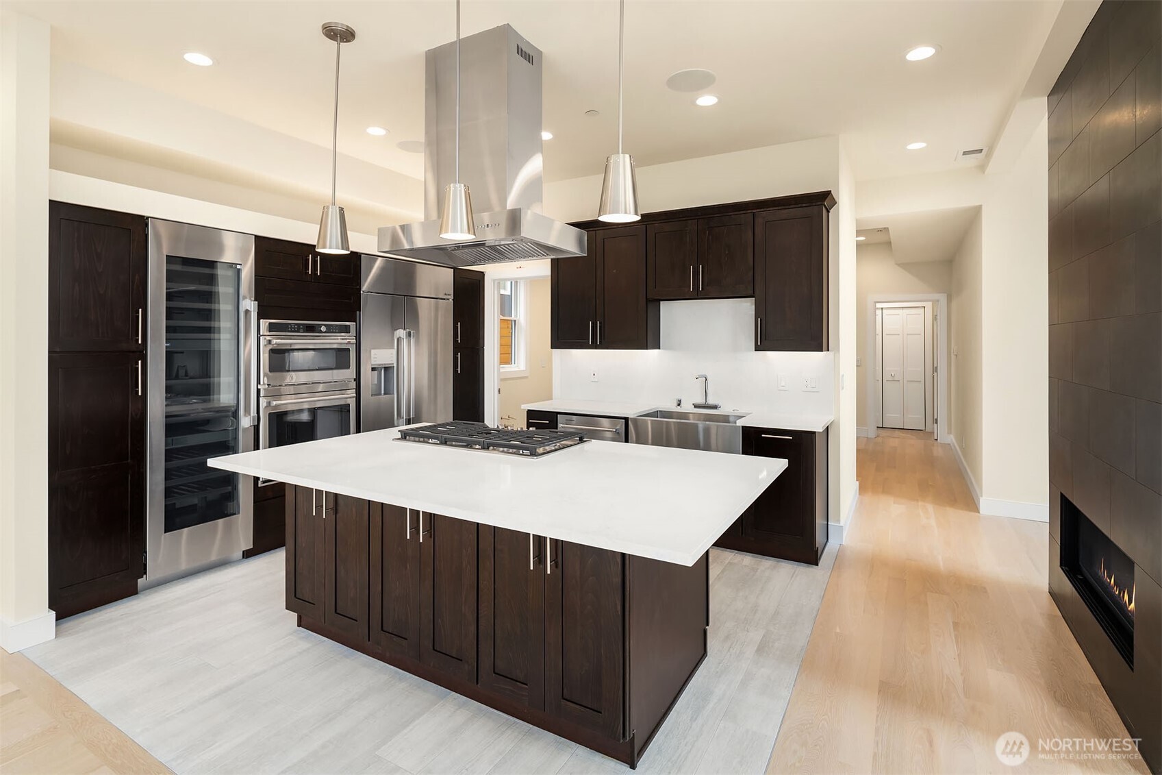 13327 Holmes Point Drive NE, Kirkland, WA 98034