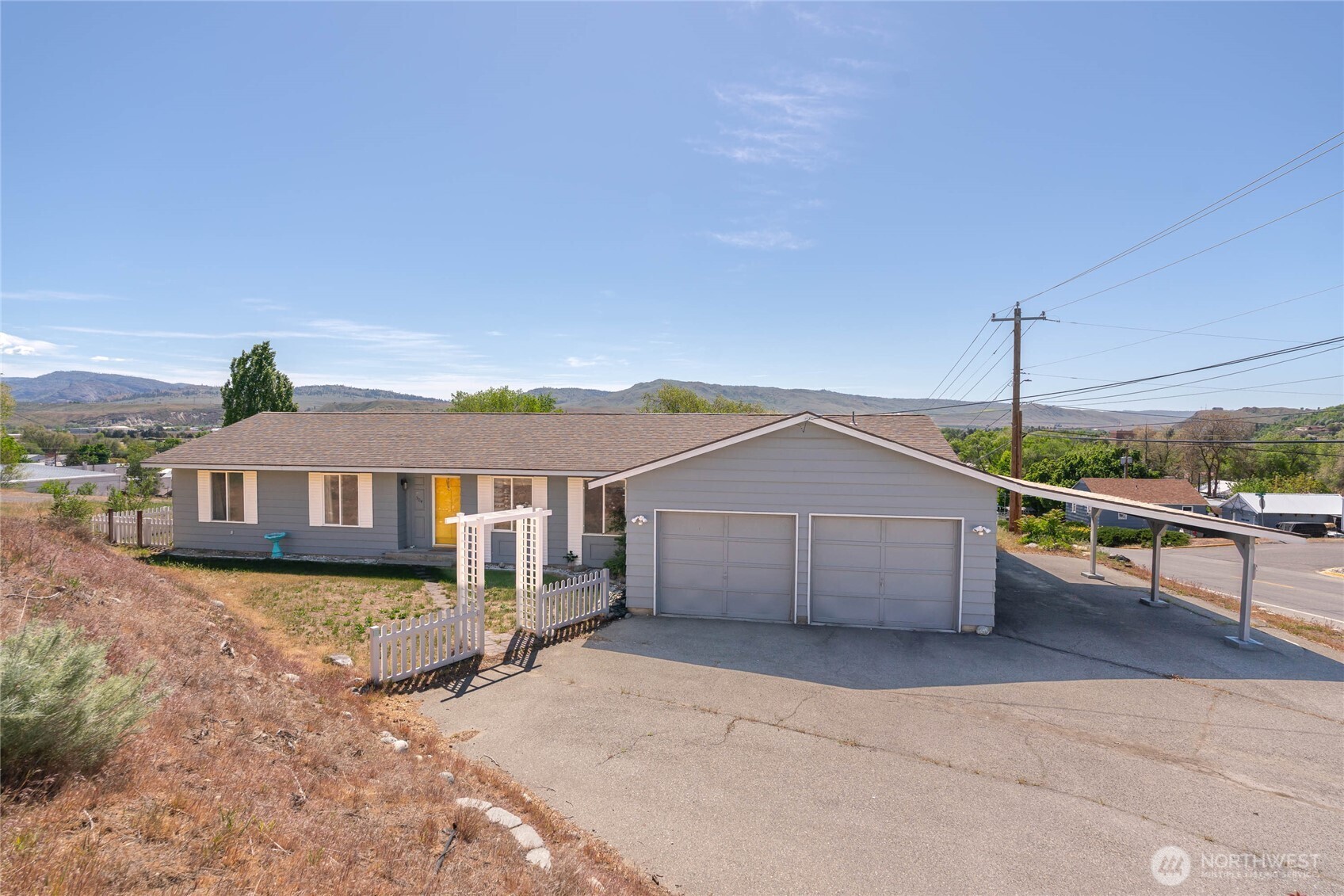 504 Ash Street , Omak, WA 98841