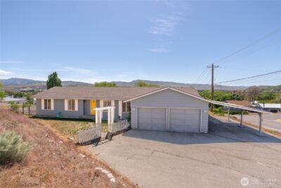 504 Ash Street , Omak, WA 98841 - Photo 1