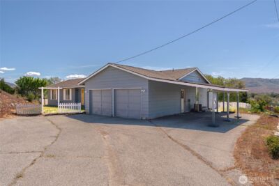 504 Ash Street , Omak, WA 98841 - Photo 2