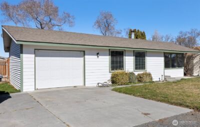 519 S Pommer Ave , Moses Lake, WA 98837 - Photo 2