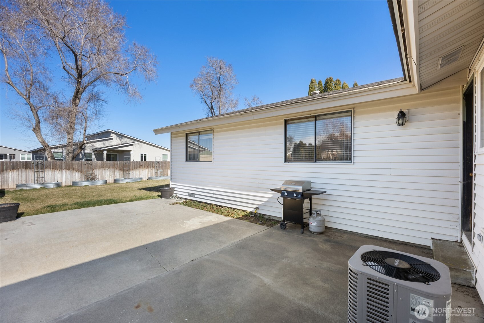 519 S Pommer Ave , Moses Lake, WA 98837