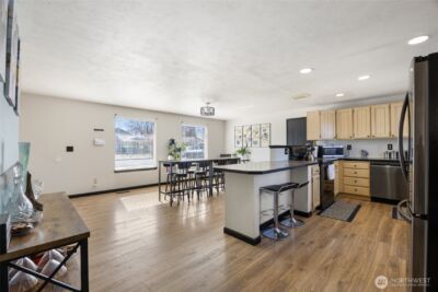 519 S Pommer Ave , Moses Lake, WA 98837 - Photo 6