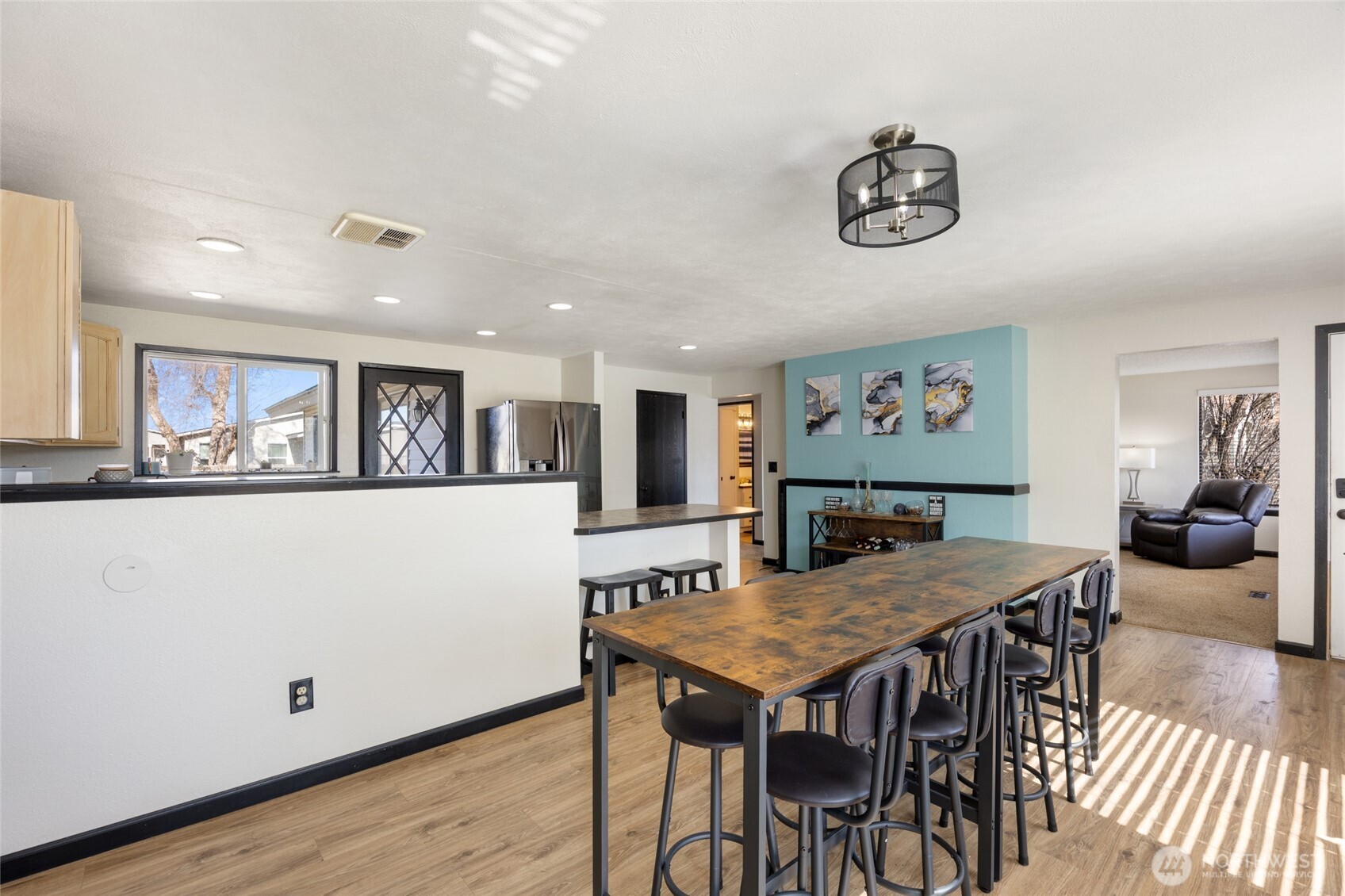 519 S Pommer Ave , Moses Lake, WA 98837