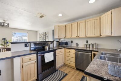 519 S Pommer Ave , Moses Lake, WA 98837 - Photo 9