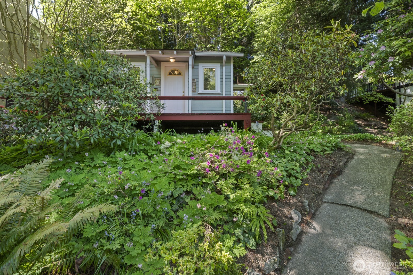 1919 32nd Avenue W, Seattle, WA 98199