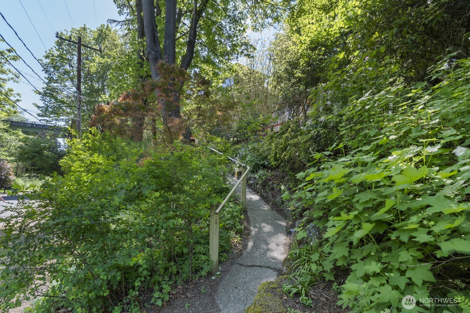 1919 32nd Avenue W, Seattle, WA 98199