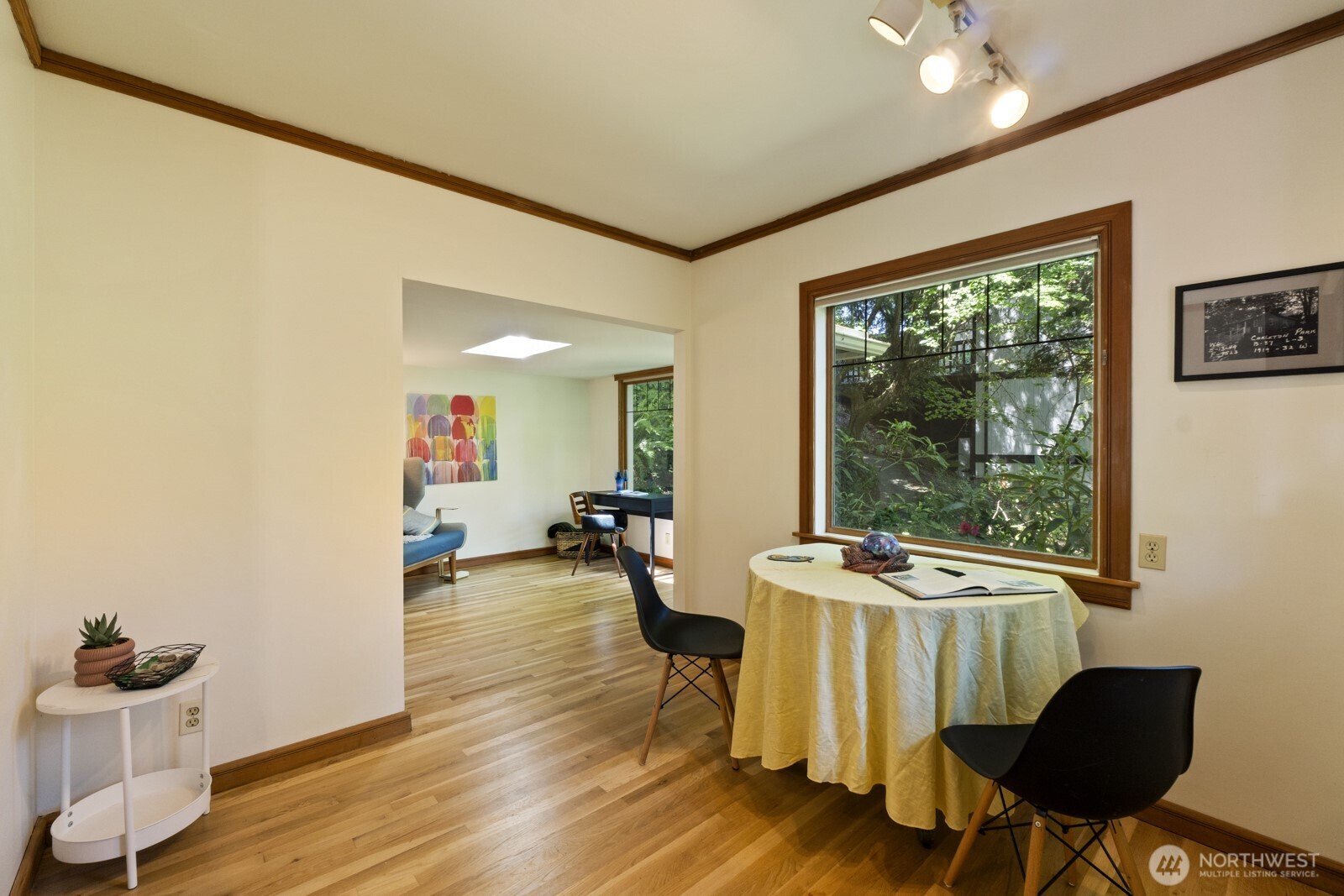 1919 32nd Avenue W, Seattle, WA 98199