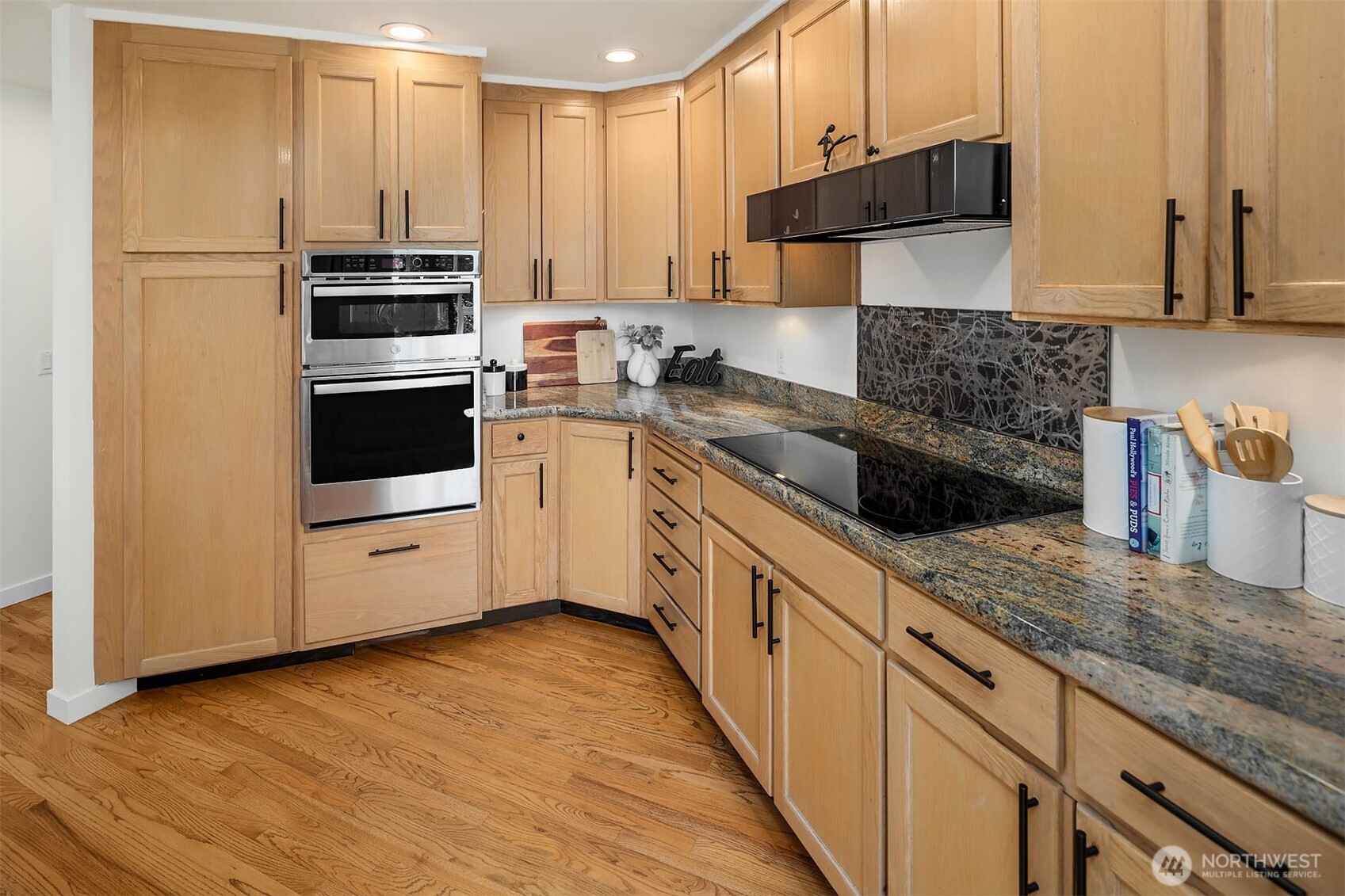11257 NE 37th Place , Bellevue, WA 98004