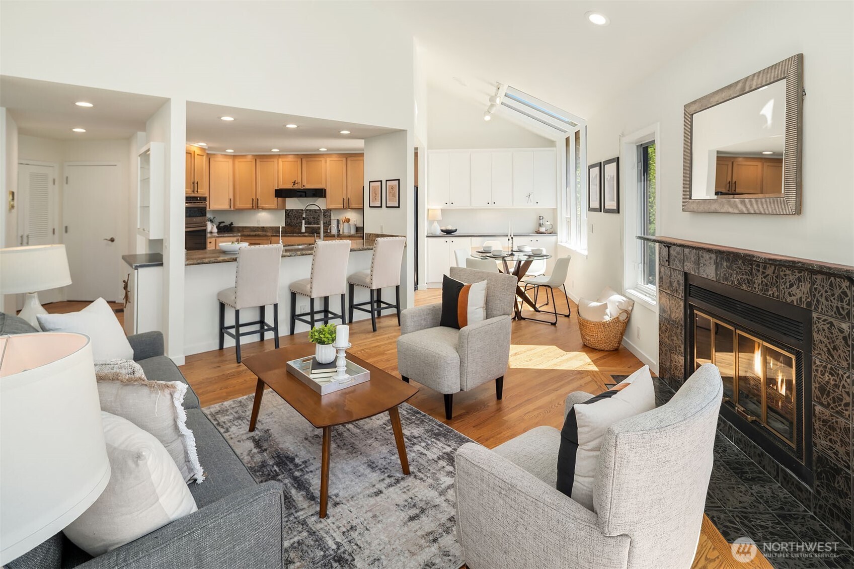 11257 NE 37th Place , Bellevue, WA 98004
