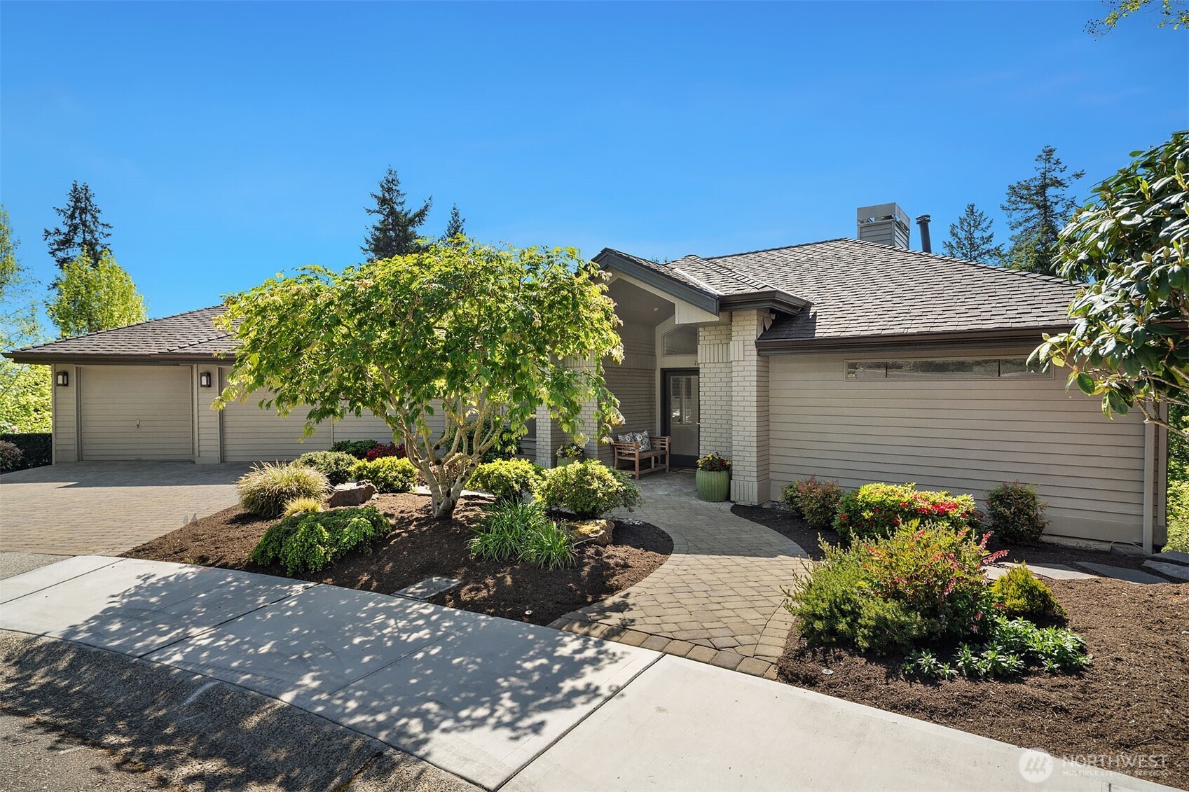 11257 NE 37th Place , Bellevue, WA 98004