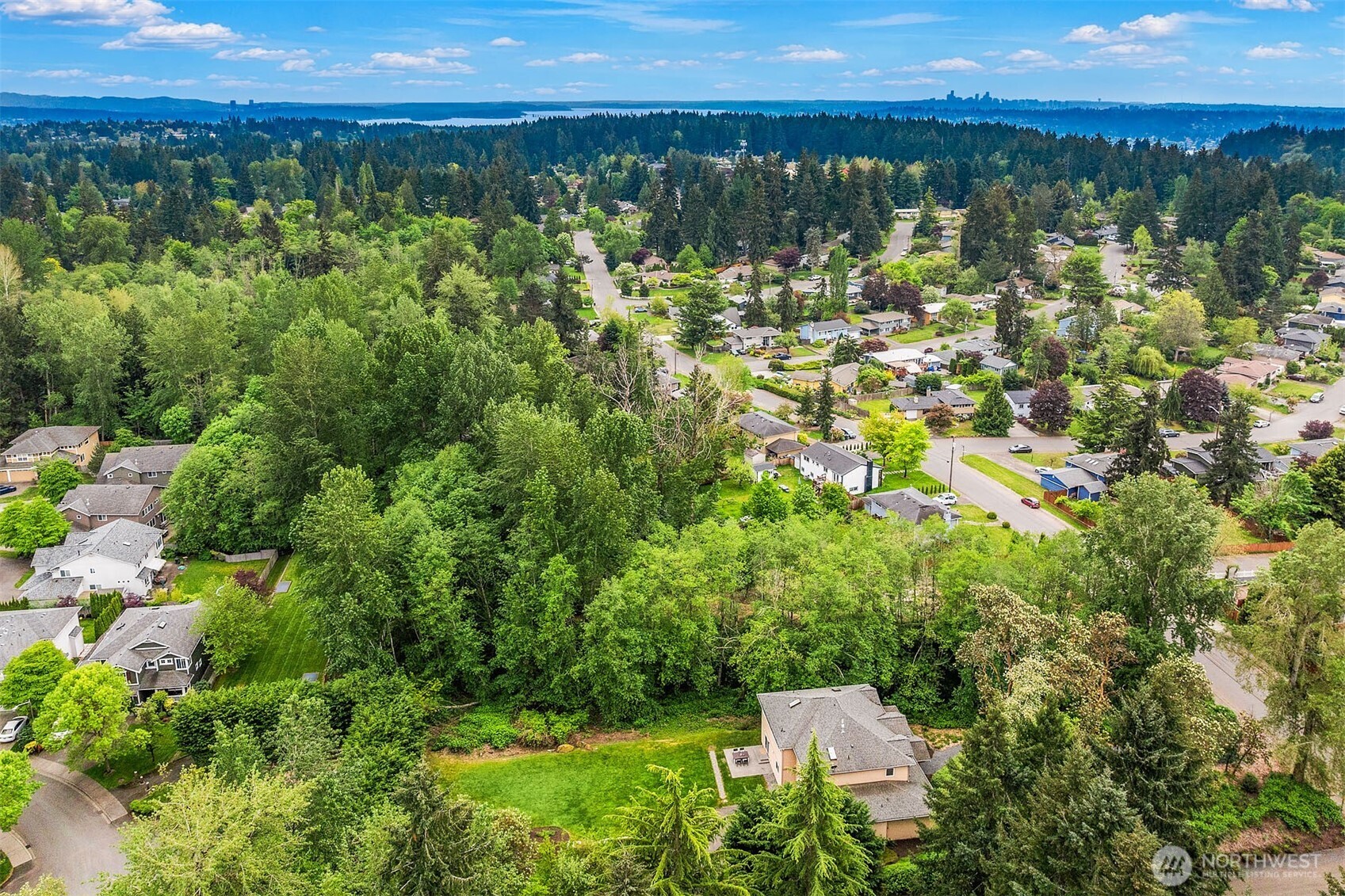 14730 75th Avenue NE, Kenmore, WA 98028
