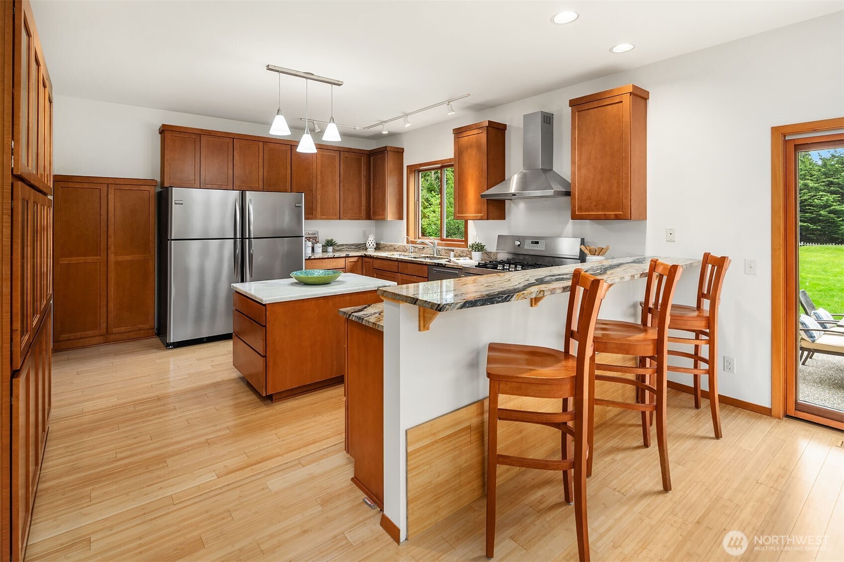 14730 75th Avenue NE, Kenmore, WA 98028