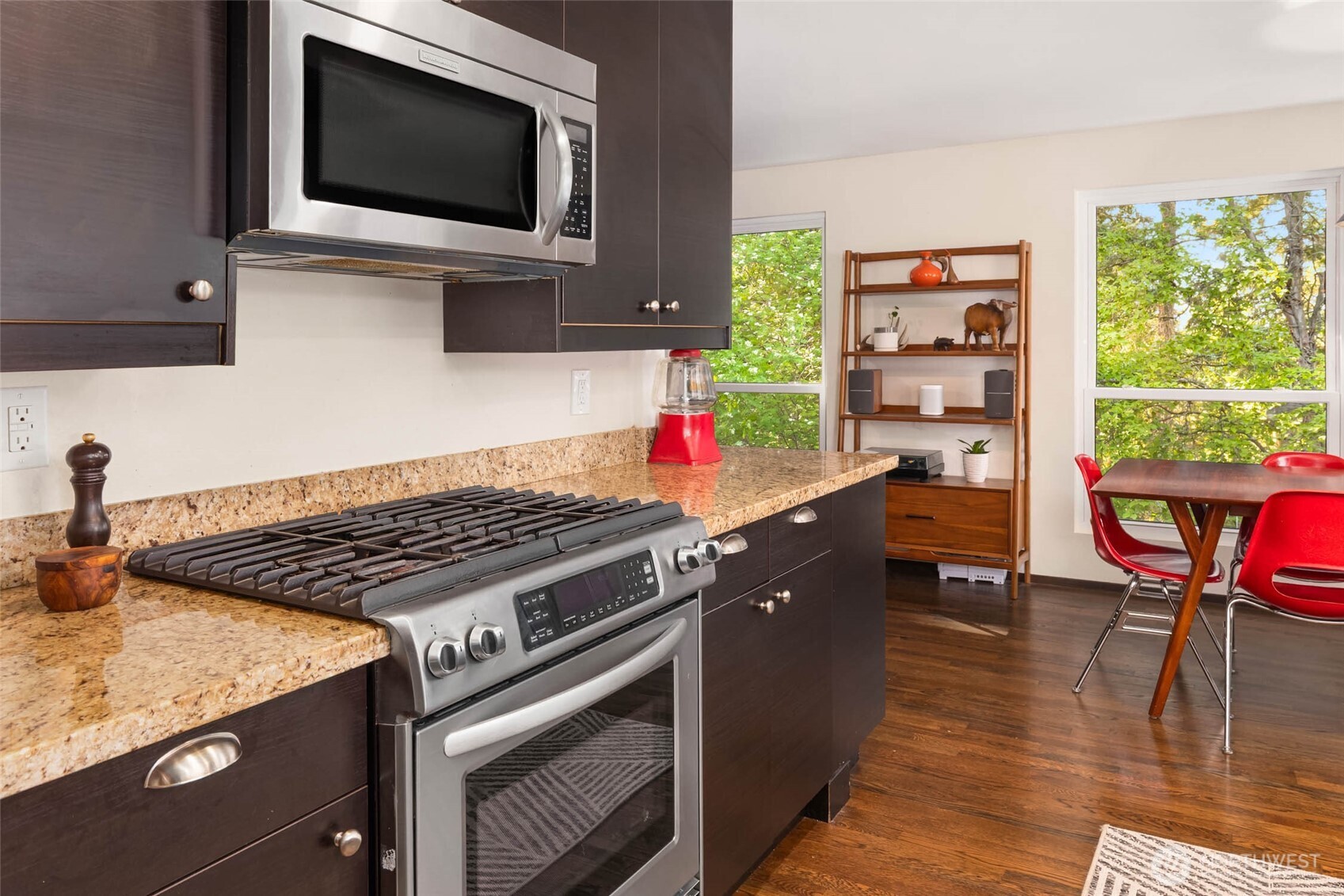 6311 121 Avenue SE, Bellevue, WA 98006
