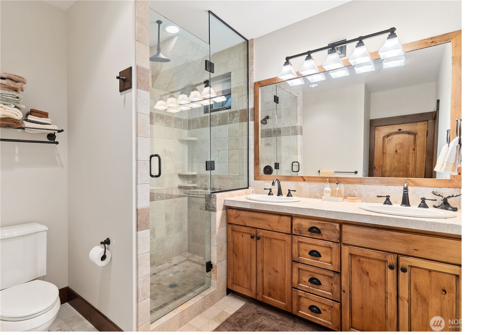 62414 Corral Way E, Enumclaw, WA 98022