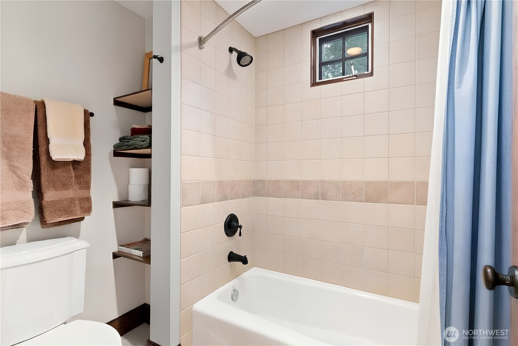 62414 Corral Way E, Enumclaw, WA 98022