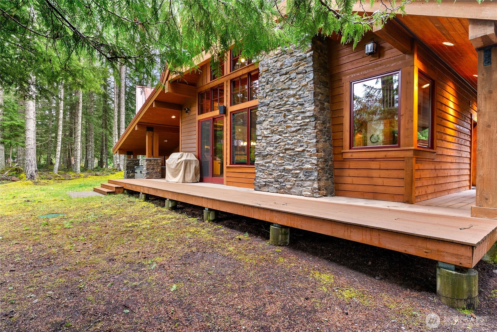 62414 Corral Way E, Enumclaw, WA 98022
