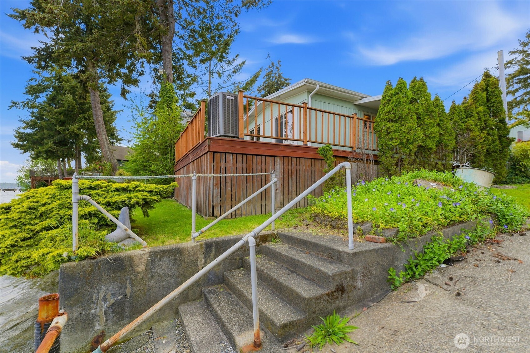 2838 Steamboat Island Loop NW, Olympia, WA 98502