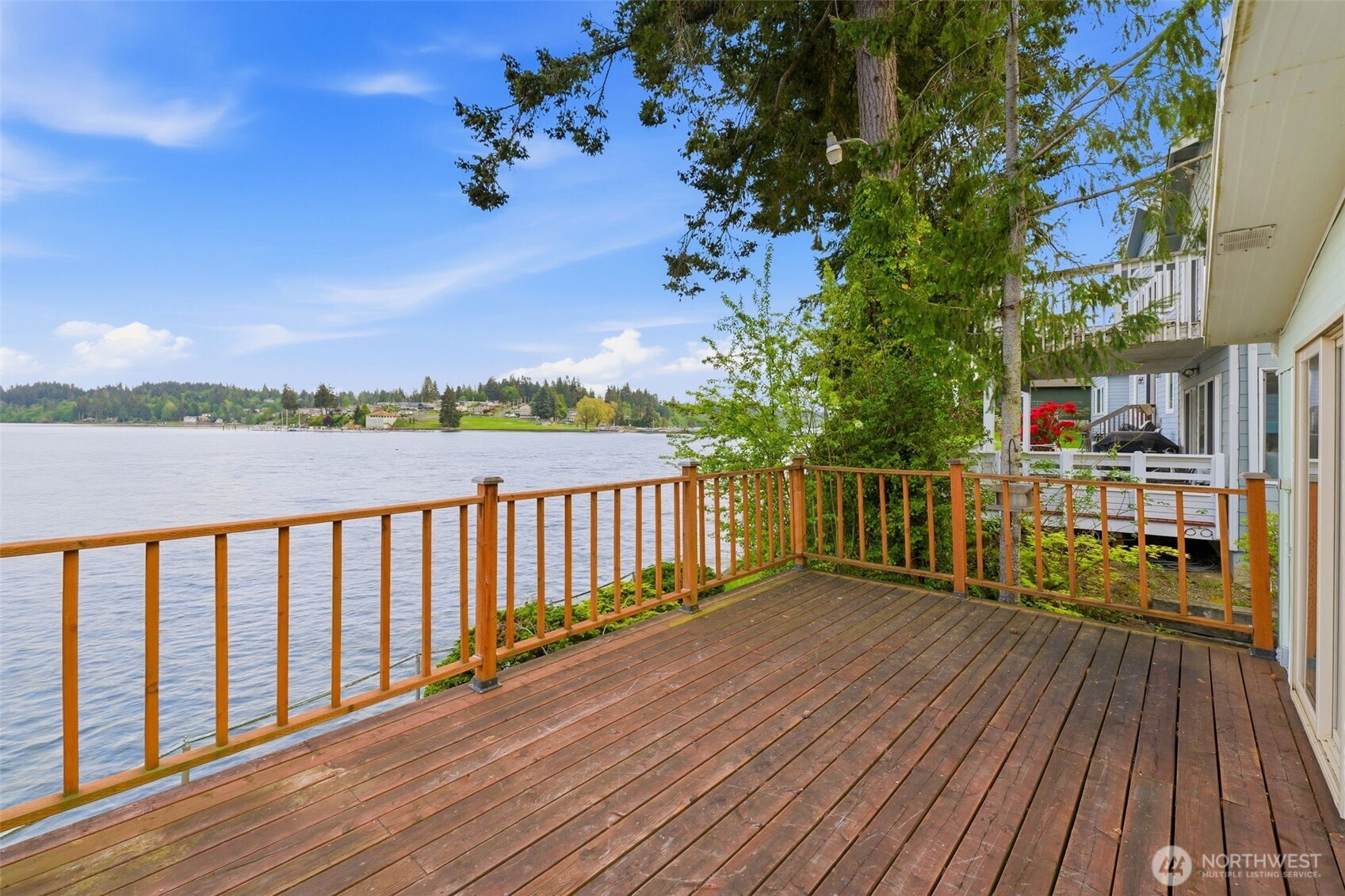 2838 Steamboat Island Loop NW, Olympia, WA 98502