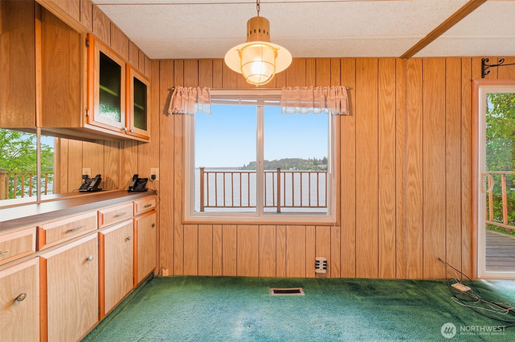 2838 Steamboat Island Loop NW, Olympia, WA 98502