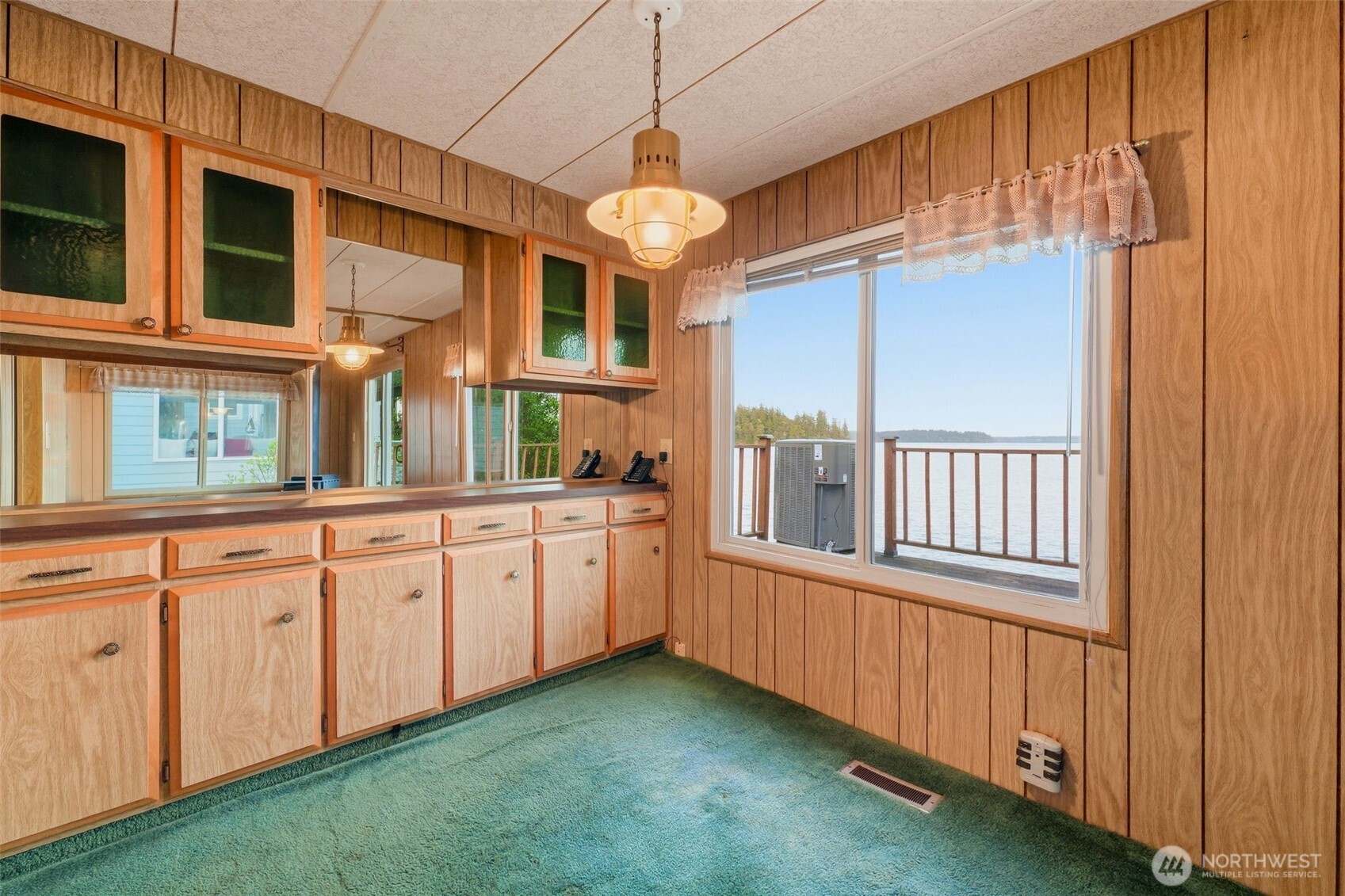 2838 Steamboat Island Loop NW, Olympia, WA 98502