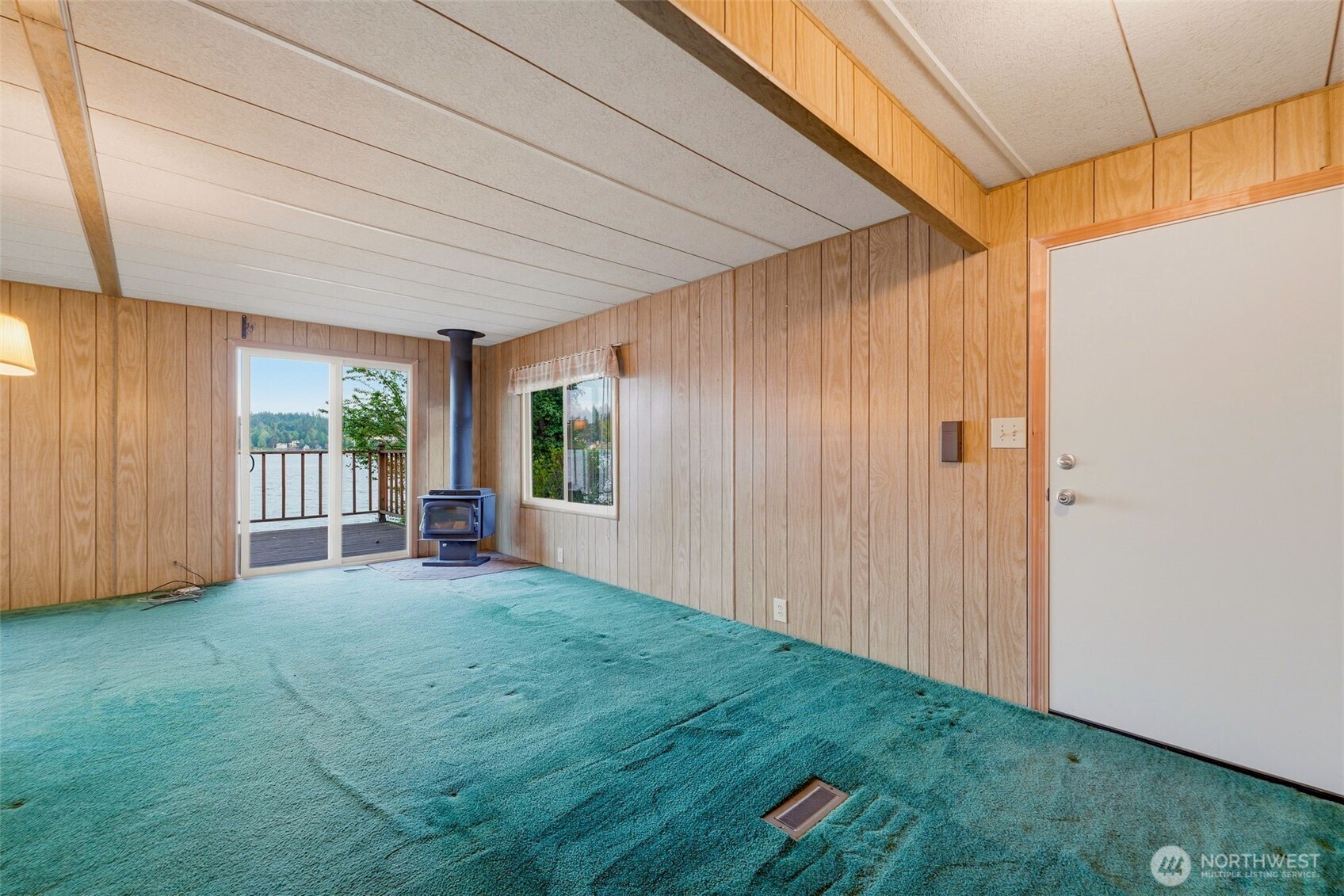 2838 Steamboat Island Loop NW, Olympia, WA 98502