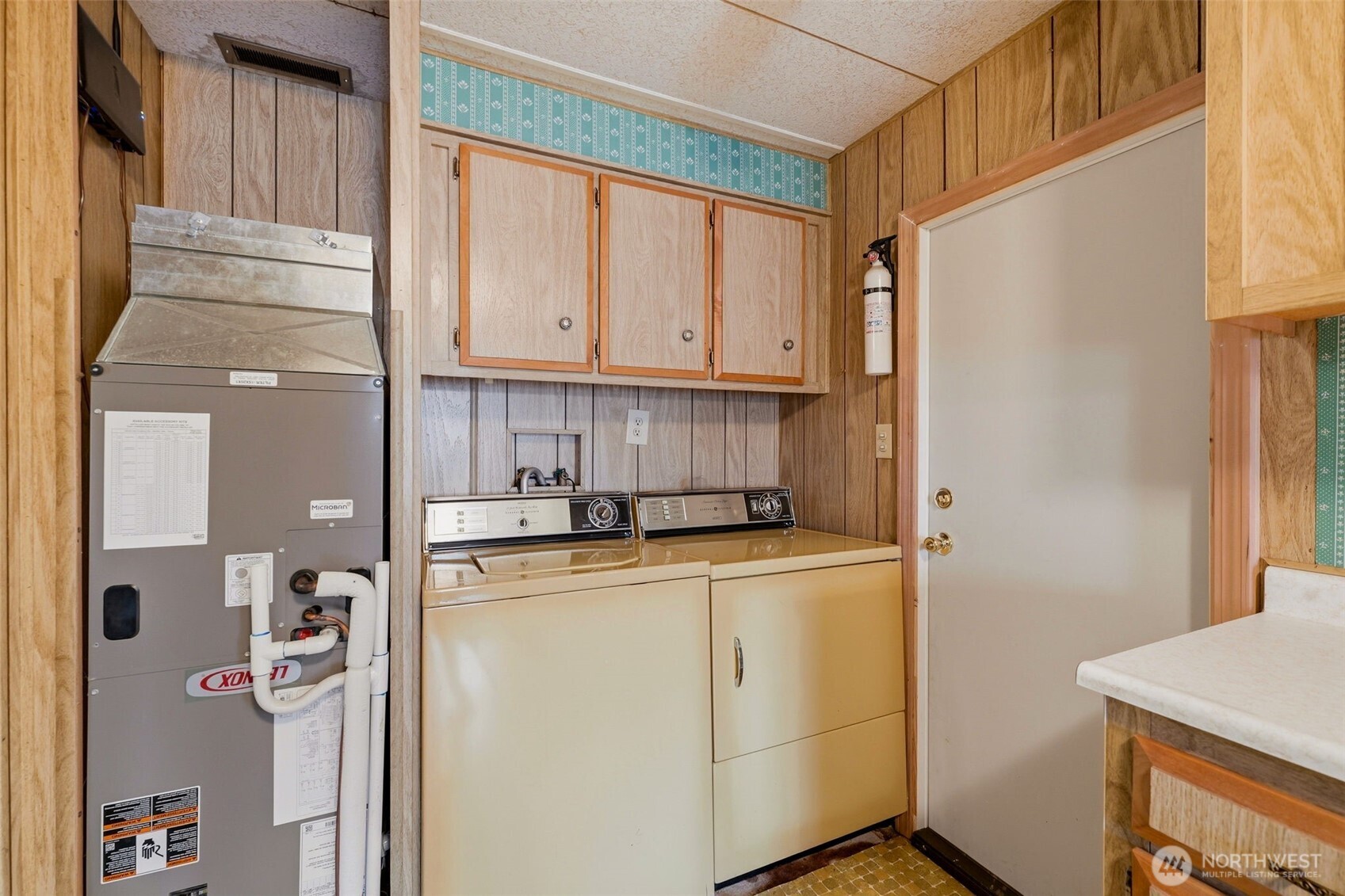 2838 Steamboat Island Loop NW, Olympia, WA 98502