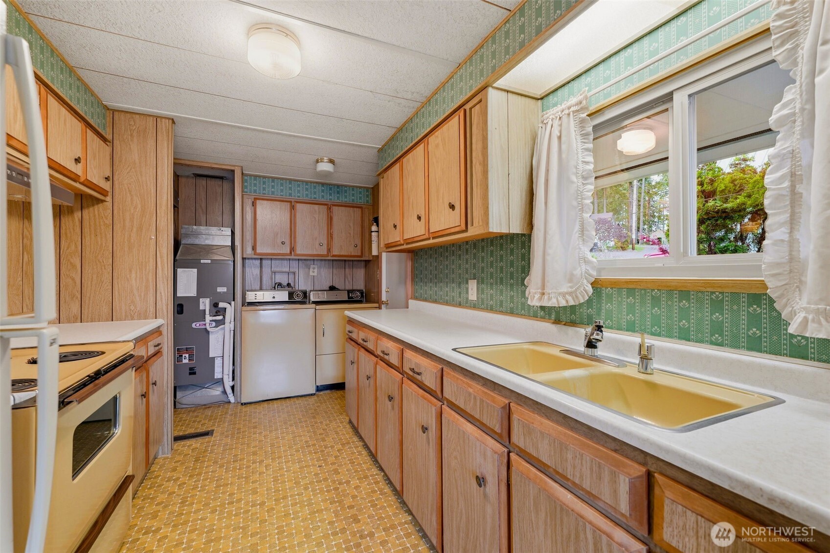 2838 Steamboat Island Loop NW, Olympia, WA 98502