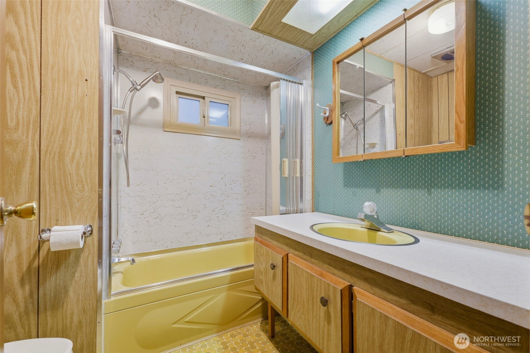 2838 Steamboat Island Loop NW, Olympia, WA 98502