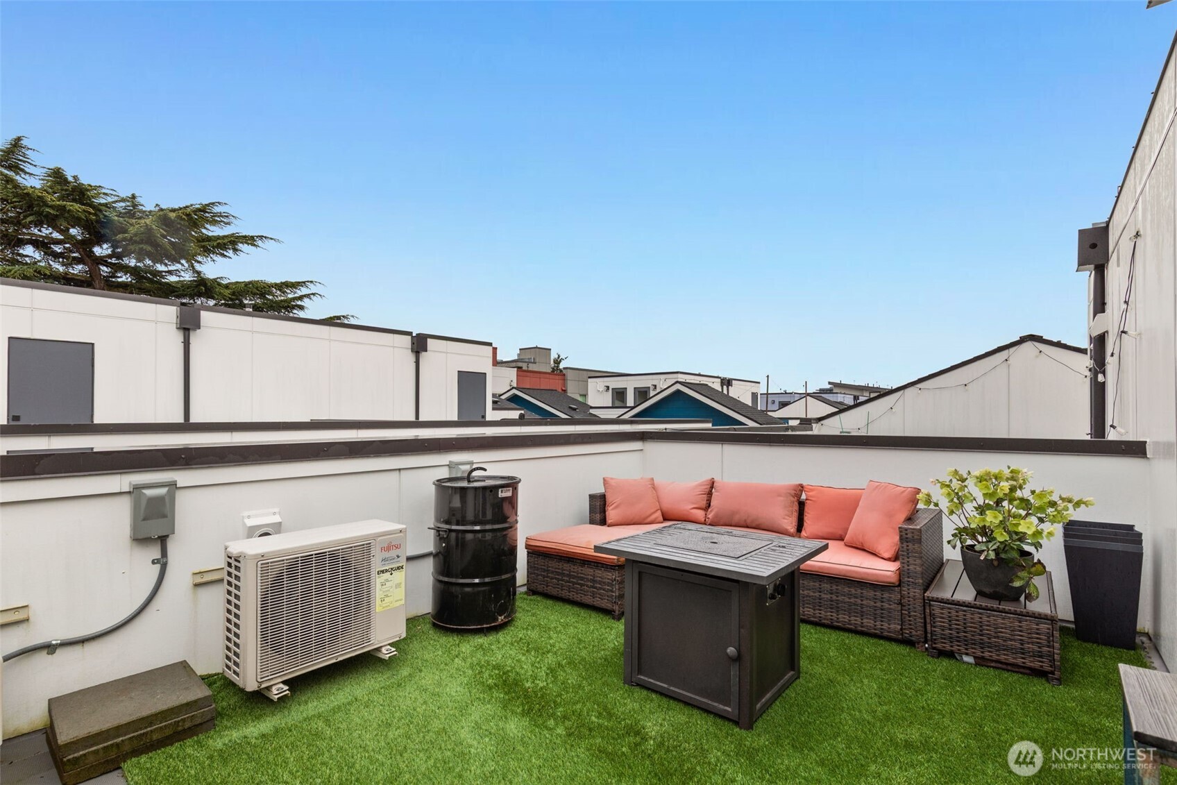 8015 Mary Avenue NW #D, Seattle, WA 98117